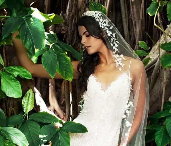 Model wearing a Bridal Veil